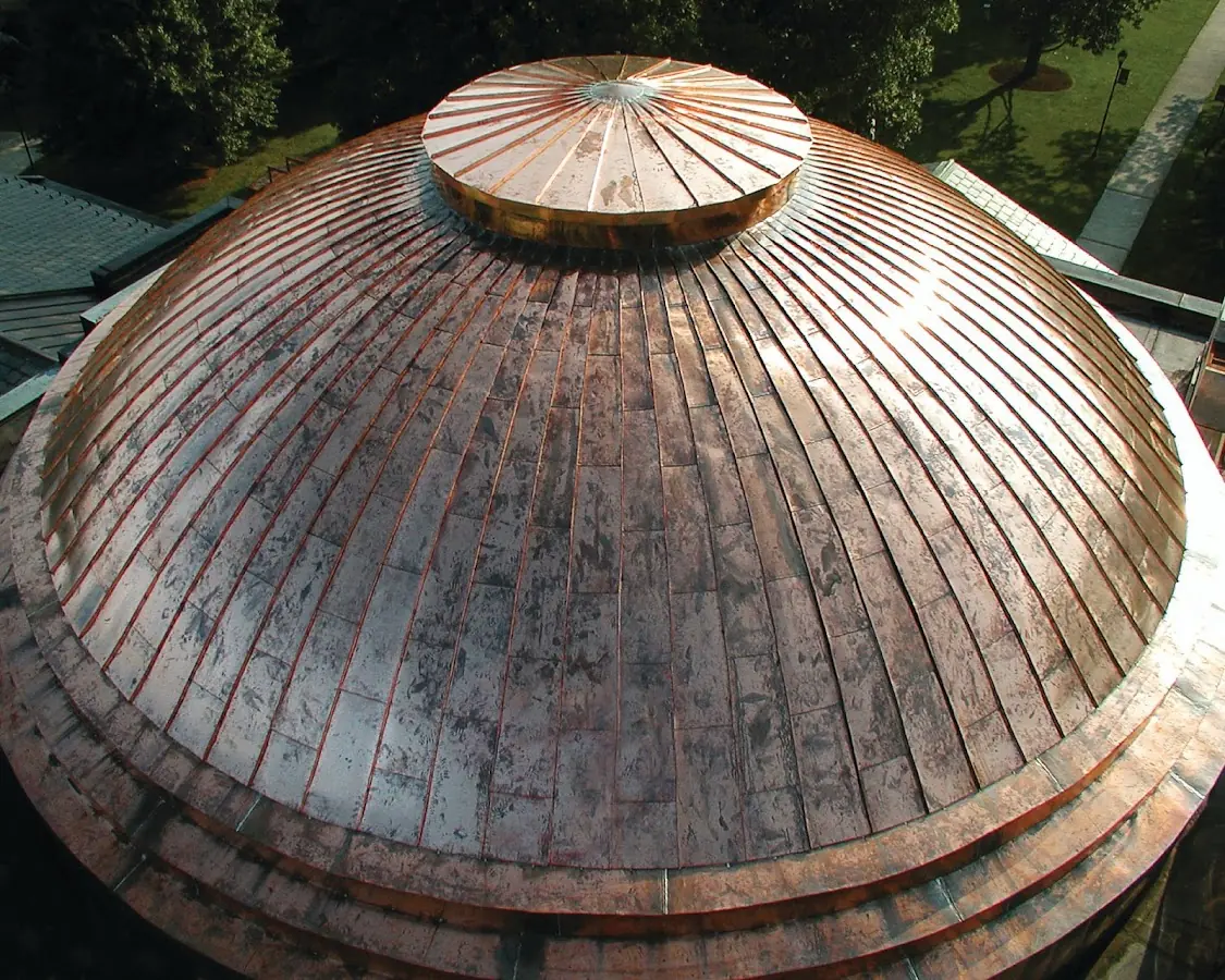 Craftsman Roofing crew installing a new roof in Lake Cormorant